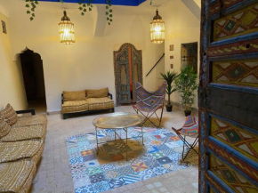 Paradis369
